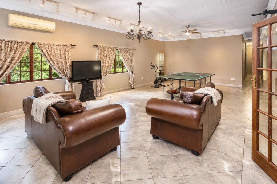 5 Bedroom Property for Sale in Schoemansville North West